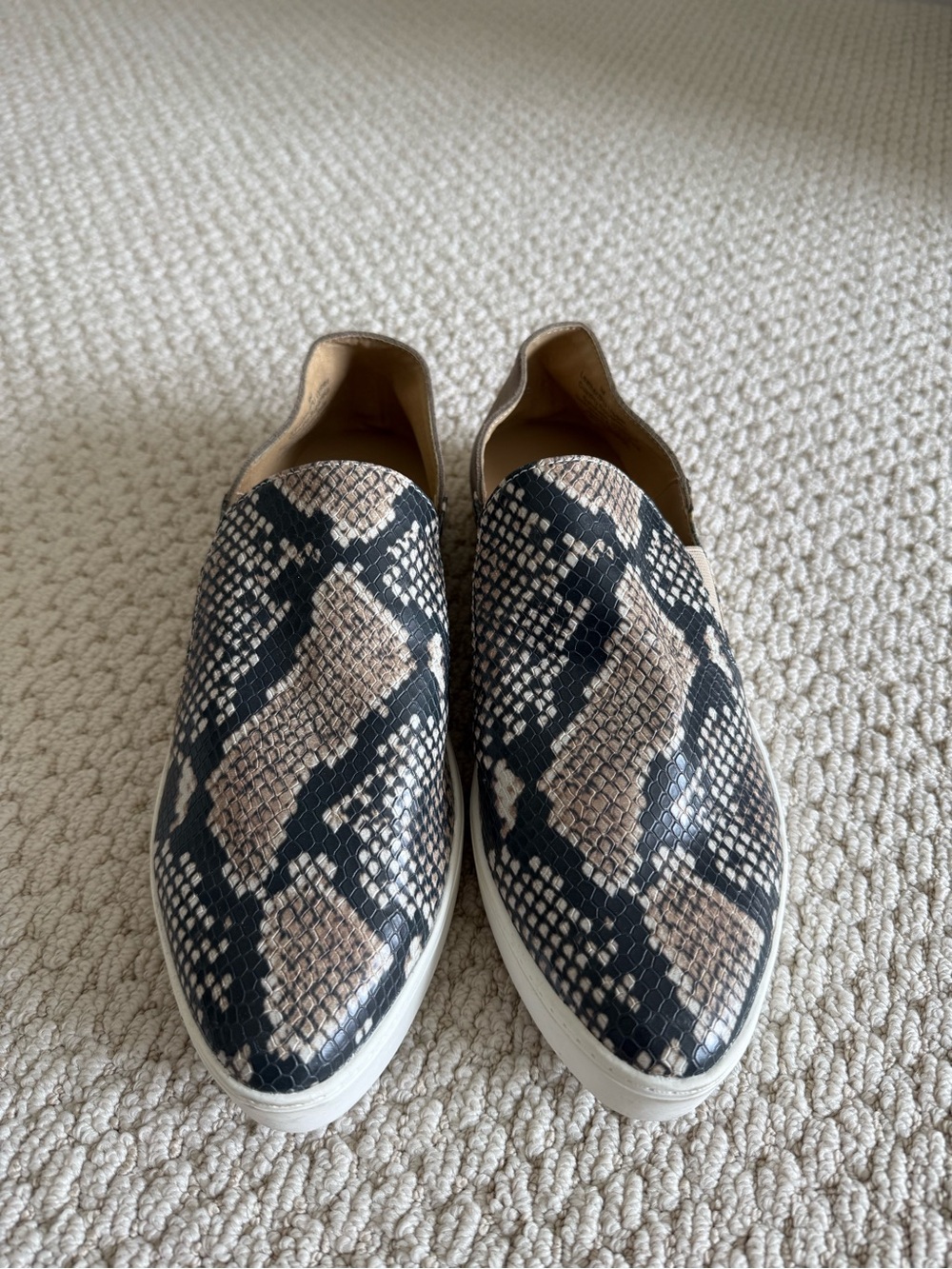 Treasure & Bond Black and Tan Snake-Print Slip-On Flats